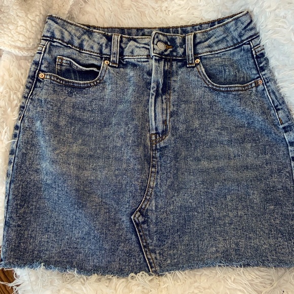 wild fable Dresses & Skirts - 🌻Host Pick☀️💕Wild Fable 1980’s Style jean skirt frayed- Distressed